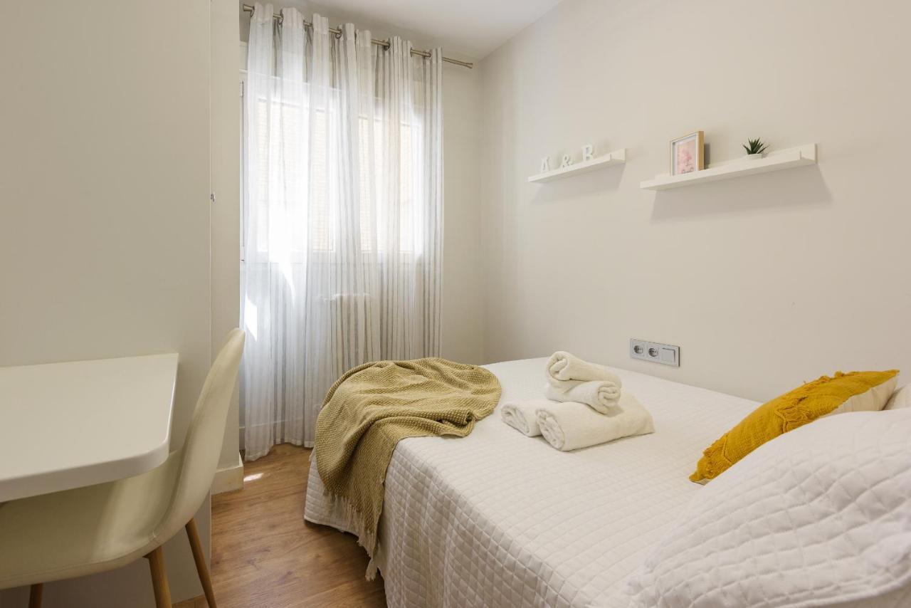 Apartamento Centrico Parking Aire Acondicionado Y Wifi Granada Exterior foto